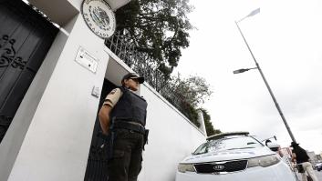 México rompe relaciones con Ecuador tras asaltar su embajada en Quito para detener al exvicepresidente Jorge Glas