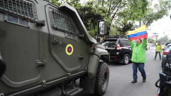 La noche que la tensión estalló: las claves del asalto de la policía ecuatoriana en la embajada de México
