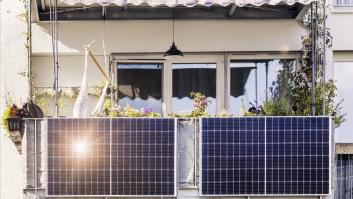 Los paneles solares piden la jubilación por culpa de los balcones fotovoltaicos