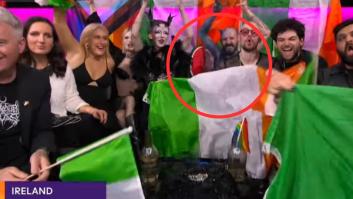 Ojo a lo que se ha visto en este momento en el que enfocaron a Bambie Thug, de Irlanda, en Eurovisión