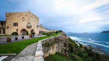 El Parador de Baiona: la fortaleza gallega que fue atacada por uno de los corsarios más famosos