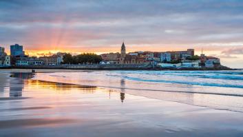 Ni en Cádiz ni en Mallorca: esta es la playa más deseada para comprar una casa en verano 2024