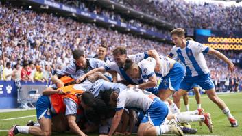 El Espanyol regresa a Primera División tras remontar en casa ante el Oviedo (2-0)