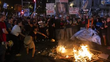 Decenas de miles de israelíes vuelven a tomar las calles contra Netanyahu