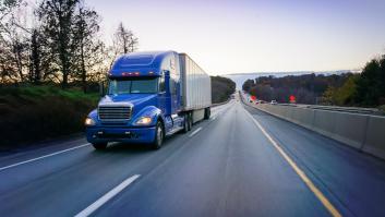 Luz verde de la DGT a los camiones gigantescos en las carreteras españolas