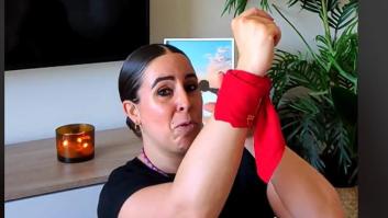 Una pamplonica da este útil consejo para los Sanfermines: papel y boli