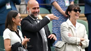 La imagen de Guardiola en Wimbledon da la vuelta al mundo, pero algunos se han fijado en lo de atrás