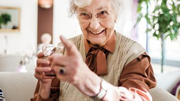 Una de las mujeres con más edad del mundo apunta a una bebida ‘prohibida’ para alcanzar la longevidad