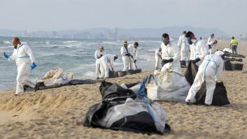 La contaminación por vertido afecta a la arena pero no al agua de tres playas de Valencia