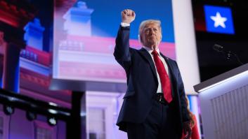 Donald Trump afirma que recibió "una bala por la democracia" en el acto en Pensilvania