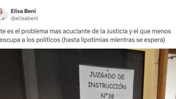 El cartel que hay en los juzgados de Plaza Castilla de Madrid y que habla muy mal de la situación