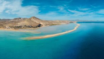 La única playa con dos orillas de España es un oasis para el verano