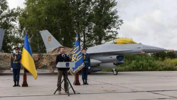 Zelenski anuncia la llegada a Ucrania de los primeros aviones de combate F-16