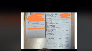 Una camarera cobra 2,50 euros en vez de 42,50 euros a un cliente y lo que hace su jefe es vergonzoso