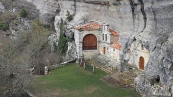 La comarca de Burgos que combina pozas refrescantes, cascadas exuberantes y pueblos de ensueño