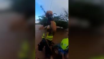 Las espectaculares imágenes del rescate de varias mascotas por la Guardia Civil en Menorca