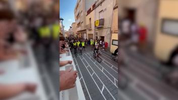 El pueblo que en su fiesta mayor de cada año celebra la anti-vuelta ciclista a España: "Atención"