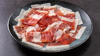 Vive en el extranjero y reacciona así al comprar jamón tras dos años sin probarlo