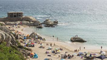 Las playas españolas donde llueven multas de hasta 3.000 euros por las actividades más comunes del verano