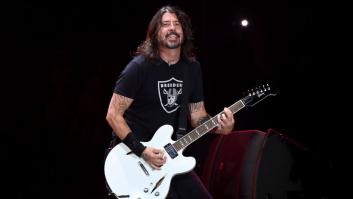 Dave Grohl, cantante de Foo Fighters y batería de Nirvana, revela que tiene un bebé fuera de su matrimonio