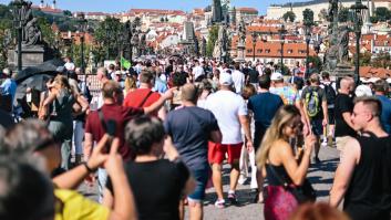 Declaran la guerra a los disfraces para acabar con el 'boom' turístico