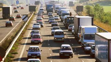 Circula pegado al coche de delante en la autopista y recibe una ejemplar multa de 100.000 euros