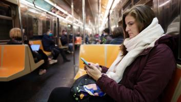 Ve en el Metro a otra persona haciendo un test de la autoescuela y casi se baja al ver el resultado