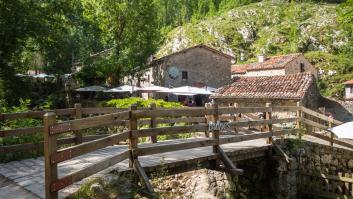 El bello pueblo de España al que no puedes ir en coche