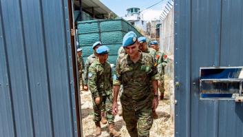 Los cascos azules españoles en Líbano pasan 14 horas en el búnker y restringen sus salidas