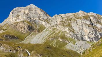 Asombro al encontrar una estrella de mar en una montaña de Huesca, a 2.500 metros de altura