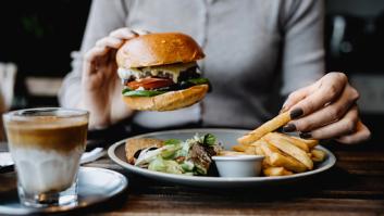 Tenía una gran duda sobre la grasa en las cadenas de hamburguesas y se me revolvió el estómago al saber la verdad