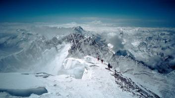 Los científicos quedan desconcertados por un crecimiento anómalo del Everest