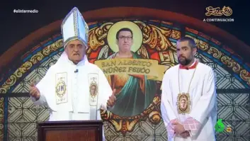 Abogados Cristianos se querella contra El Gran Wyoming por disfrazarse de obispo