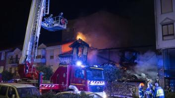 Una explosión de gas derrumba un edificio de Santander y deja al menos tres muertos y diez heridos