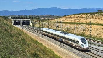 Un nuevo tren de alta velocidad pone contra las cuerdas a Talgo