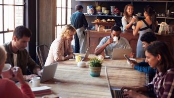 Esto es lo que dice la ley sobre las cafeterías que prohíben teletrabajar