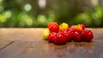 La fruta tropical menospreciada en España que combate alergias, rejuvenece y es fuente de vitamina C