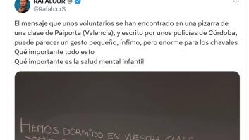 El mensaje escrito en una pizarra a unos niños de Paiporta emociona a miles de personas