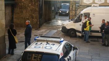 Detenido un hombre tras la muerte violenta de un famoso comerciante en la Praza de Abastos de Compostela