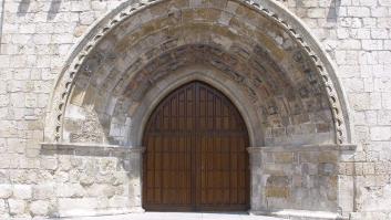 Ordenan retirar de inmediato las luces de Navidad en el templo español en el que se casó el Cid Campeador