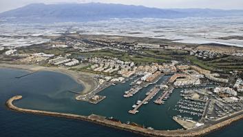 Pillado en Almería cuando intentaba llevarse sin permiso a sus tres hijos a Marruecos