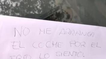 Deja una nota en el coche para que la policía no le multe por no aparcar donde toca: tener mucha cara o mala suerte