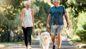 Un entrenador apunta por qué salir a caminar a partir de los 60 no es la mejor de las ideas