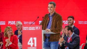 Pedro Sánchez apela a la resistencia del PSOE: "Si algo toca es dar un paso al frente, no uno al lado ni atrás"