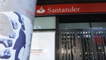 Aprovecha que su compañera se va de vacaciones de Navidad y desvalija su cajonera: el Banco Santander toma la medida más extrema