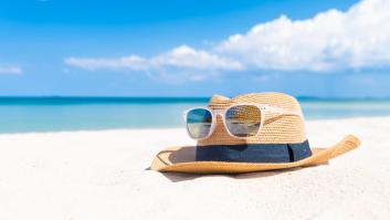 Este es el diminuto país en el que está prohibido llevar gorros y gafas de sol por respeto al jefe de la villa