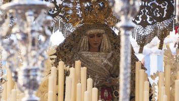 La procesión 'magna' congrega a un millón de personas en las calles de Sevilla