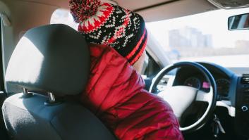 Un popular experto lanza este mensaje a quienes a veces van en el coche con el abrigo puesto