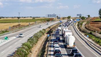 Retenciones en Madrid, Barcelona y Sevilla: estas son las carreteras más saturadas en la operación salida de Navidad