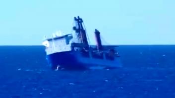 Una cámara capta el momento en el que un carguero ruso se hunde en el Mediterráneo